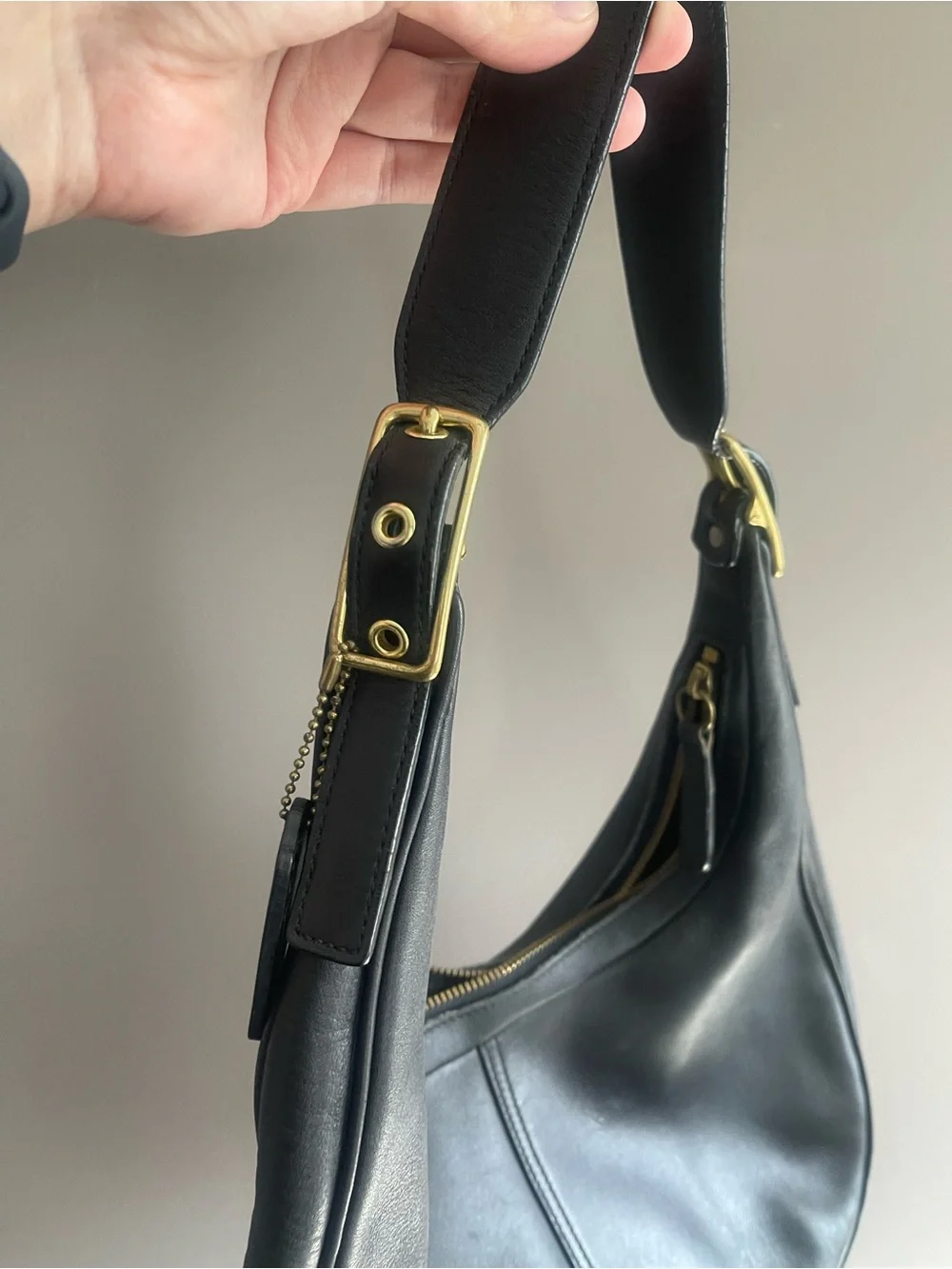Vintage Coach | Black Leather West Zoe Hobo Bag 9591 Y2K 2000s Gold Hardware